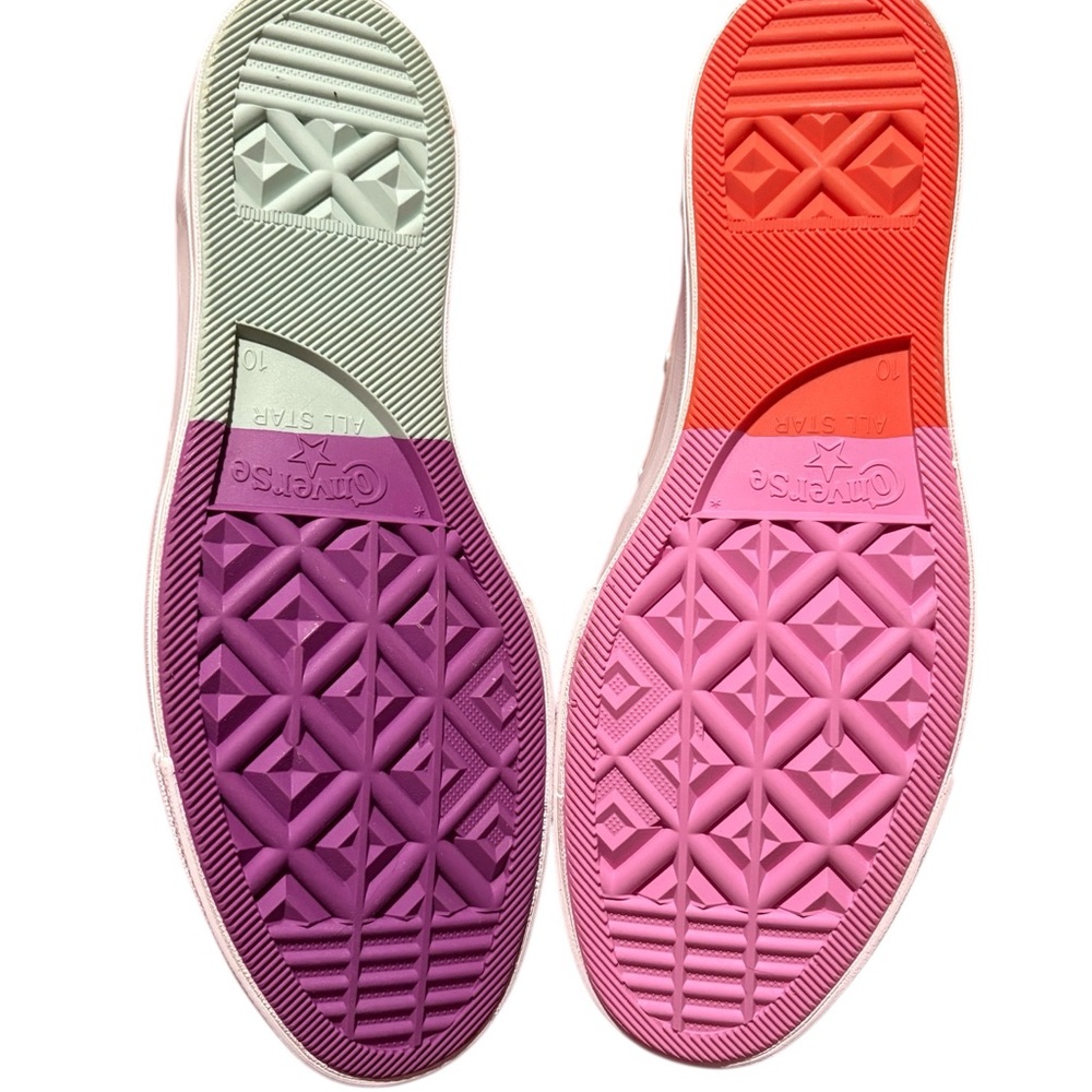 Color Changing Converse x Chinatown Market Chuck 70 Hi UV Sneaker Unisex NWT - Picture 5 of 7